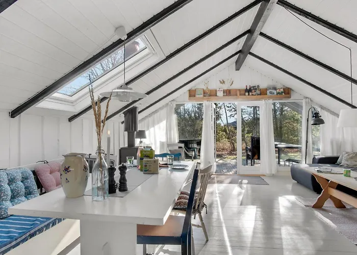 Gorgeous In Sjaellands Odde Semesterbostad Overby